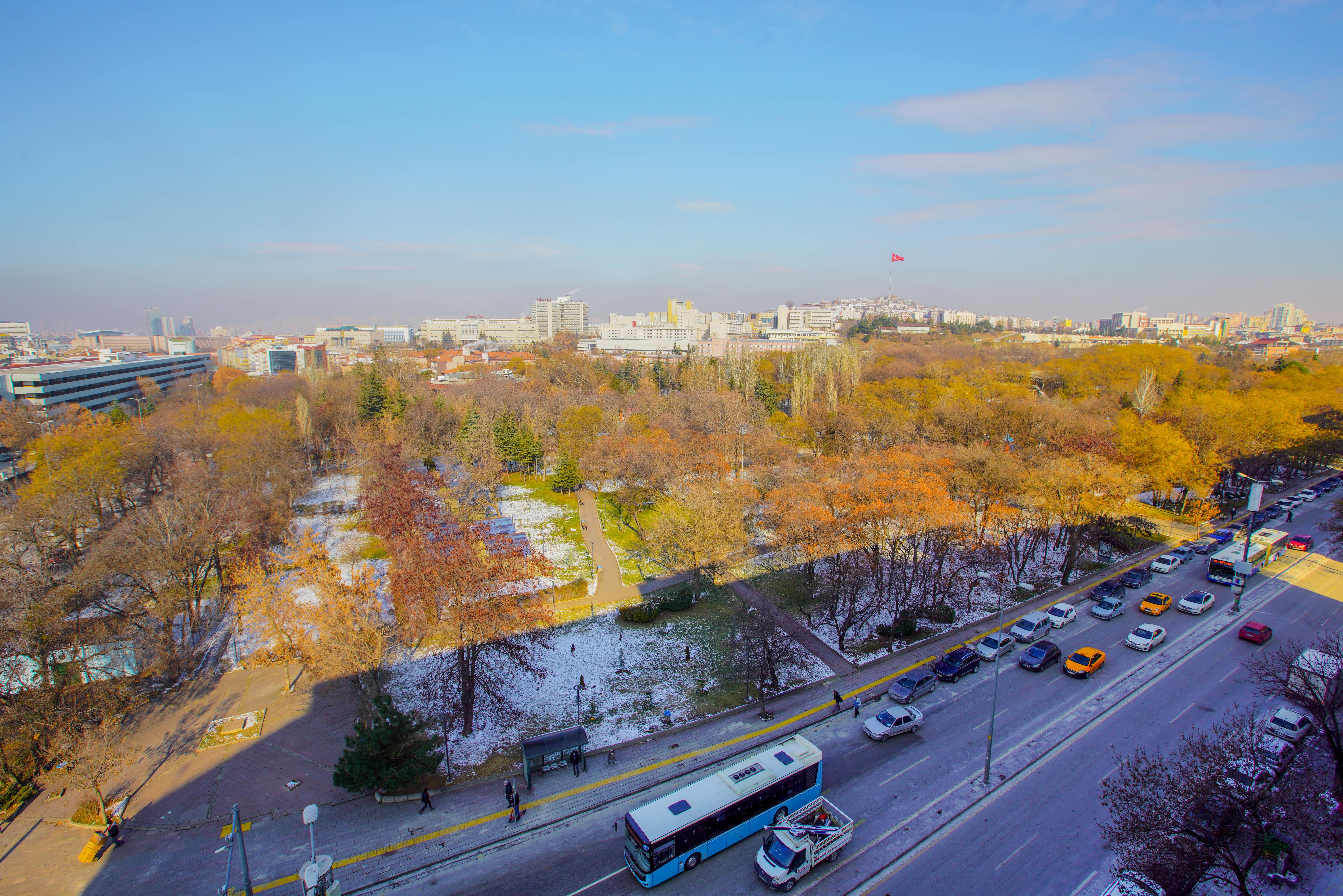 安卡拉新公园酒店 外观 照片 View of the park