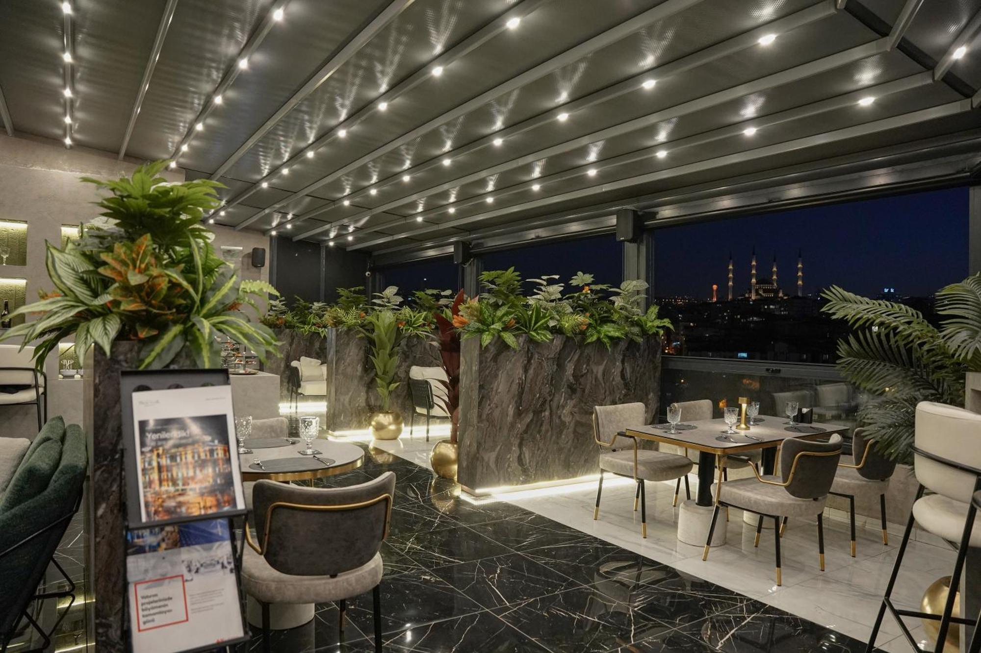 安卡拉新公园酒店 外观 照片 The Terrace